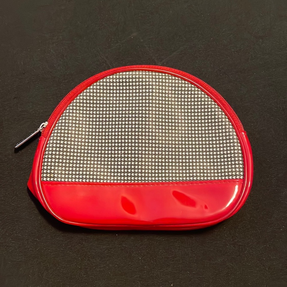 Lancôme cosmetic bag - red with black houndstooth